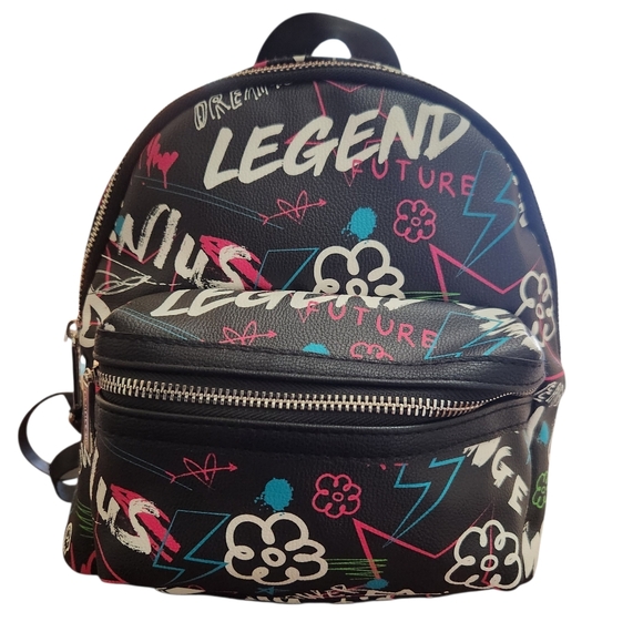 Skinnydip Handbags - Skinny Dip Black 'Legend' Graphic Mini Backpack - Casual Women’s Bag